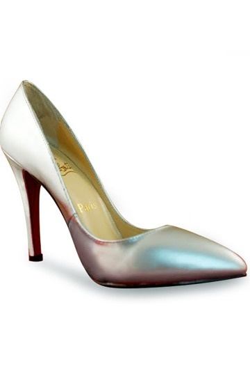 simple silver pointed toe heel