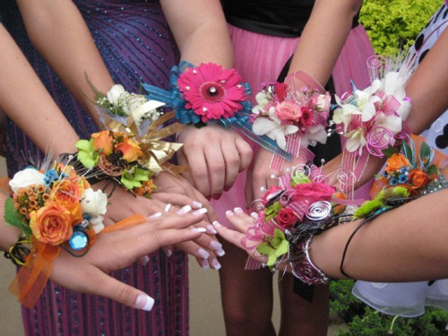 prom-corsage